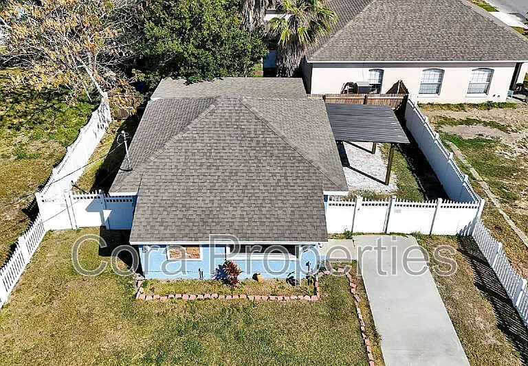608 Claude Holmes Sr Ave — Photo 14