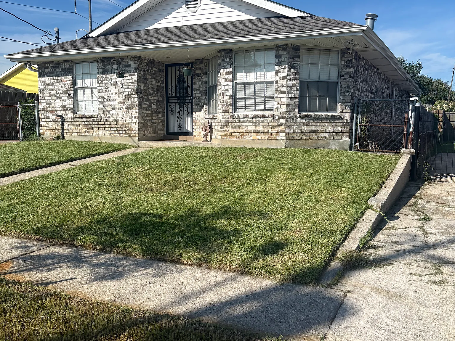 3 bed, 1775 sqft, $1,600 — Photo 1