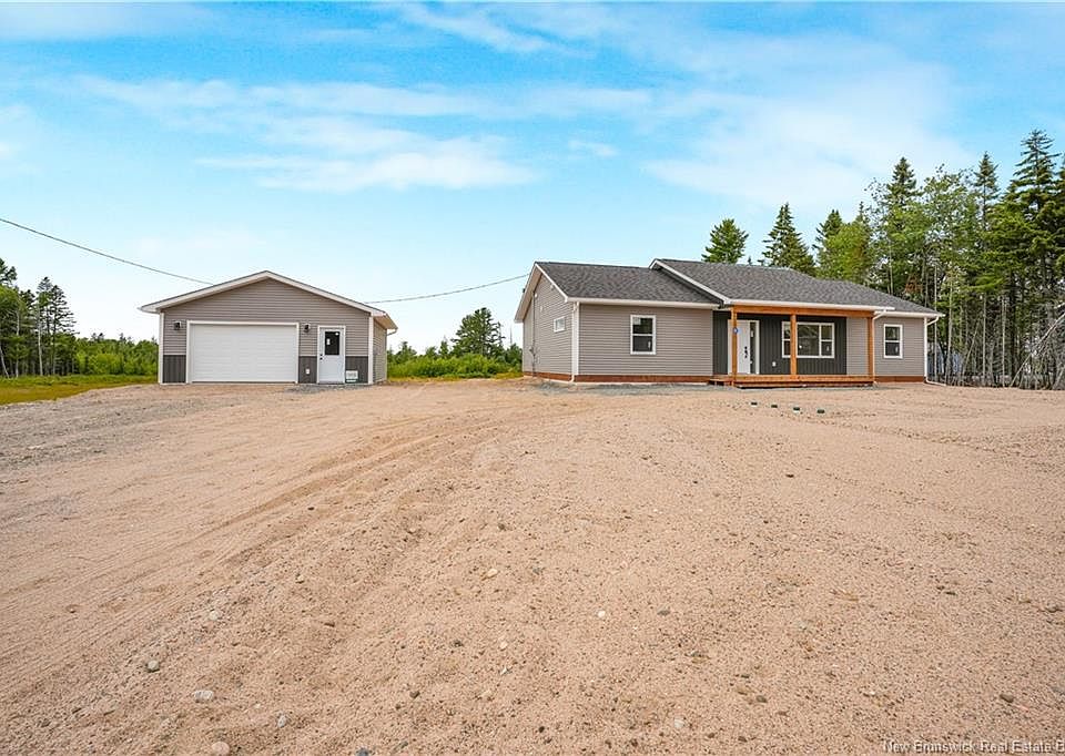 1st image of 31 Sandlewood Ln