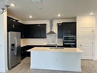 2nd image of 2032 Axel St