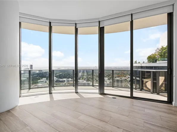 45 SW 9th St, Miami, FL