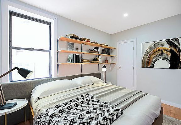3rd image of 232 W 135th St #4A