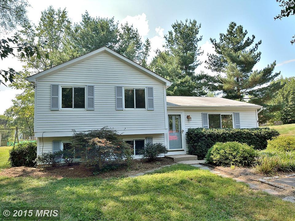 1st image of 13017 Farthingale Dr