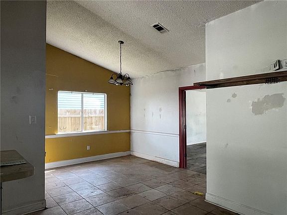5th image of 3702 Tara Dr