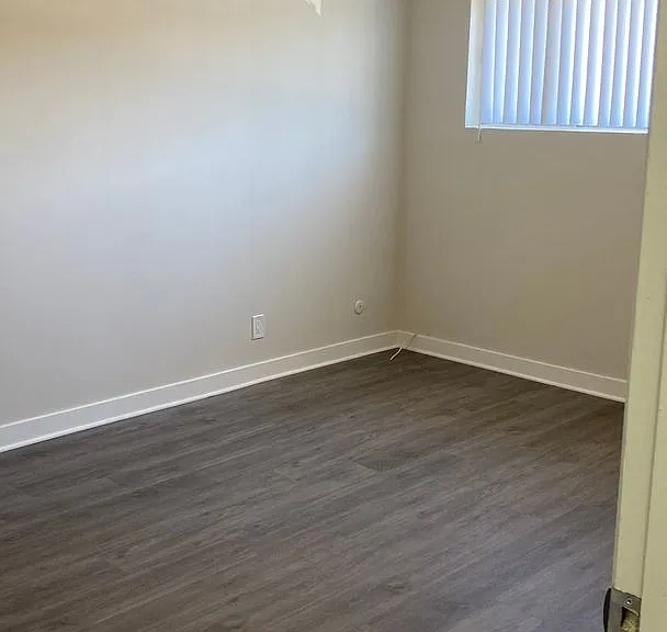 4411 Ventura Canyon — Photo 13