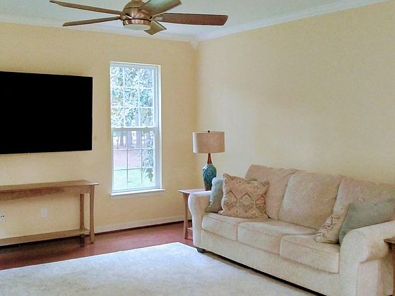 2nd image of 3016 Roast Duck Ln