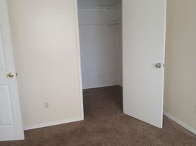 1828 Sunset Ave