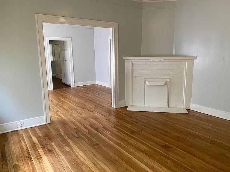 270 Wilkinson St — Photo 3