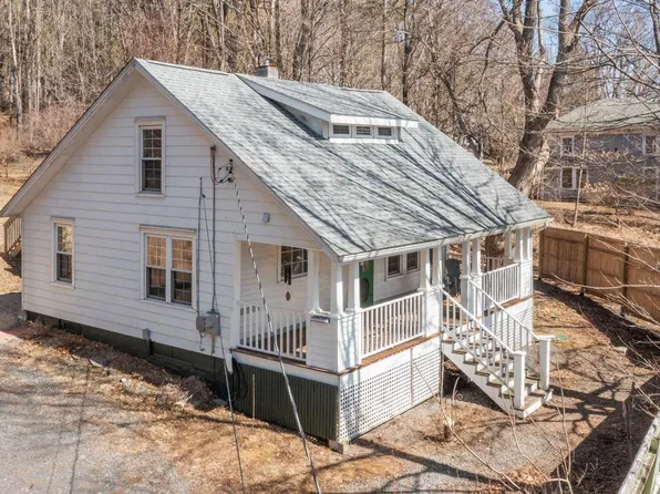 5 Pohndorf Drive, Chatham, NY 12136