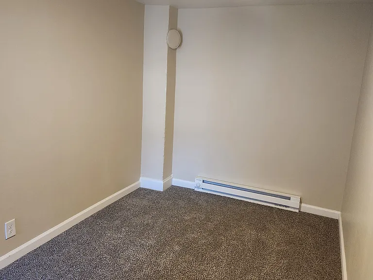 317 E Weidman St — Photo 22