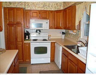 1st image of 3517 Gamage Dr
