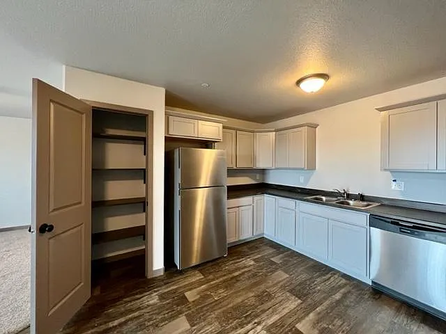 1 bed, 711 sqft, $1,050 — Photo 4