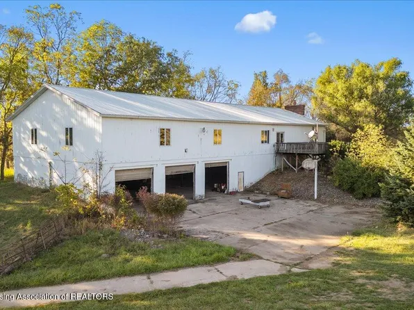 6401 Curtice Rd, Eaton Rapids, MI 48827