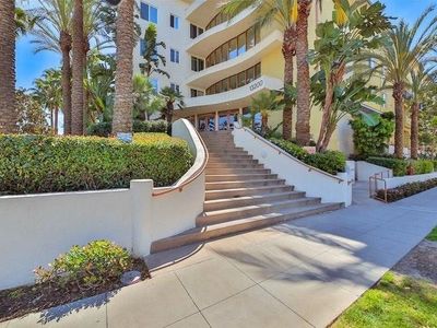 13200 Pacific Promenade, Playa Vista, CA, 90094