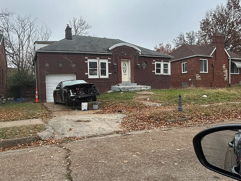 3306 York Ct — Photo 39