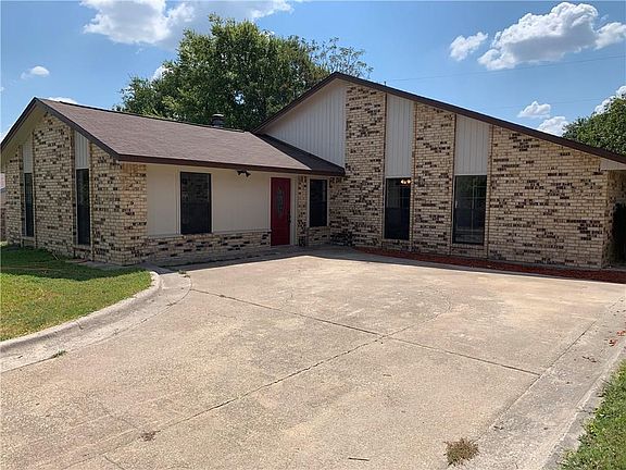 3rd image of 330 Softwood Dr