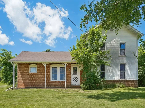 200 2nd St, La Valle, WI 53941