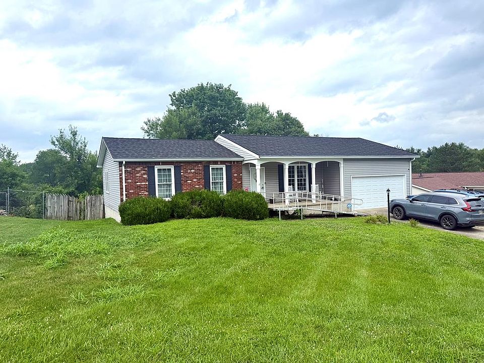 1st image of 92 Clayburne Blvd