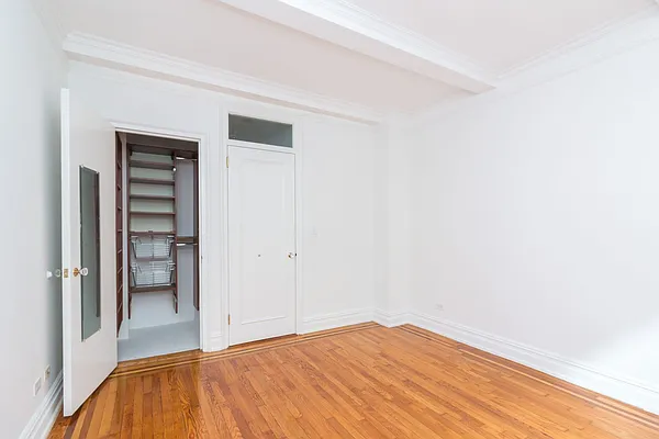 Rented by Waldstar Real Estate LLC | media 39