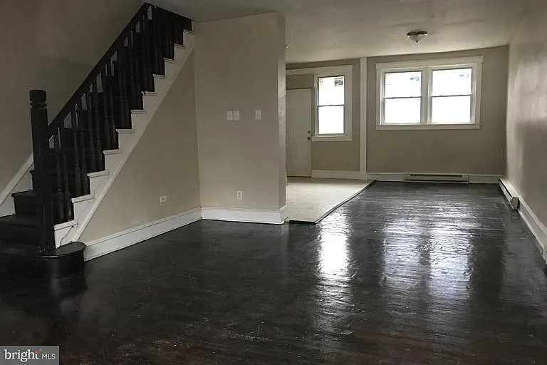 1544 S Stanley St photo 1
