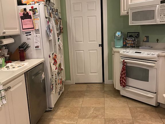 2nd image of 3550 Jute Ln SE