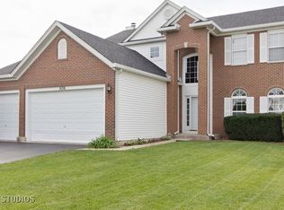 16516 Newbury Ct, Crest Hill, IL 60403