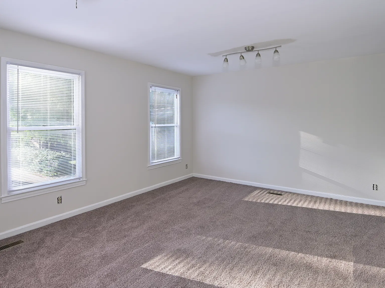 1 bed, $799 — Photo 3