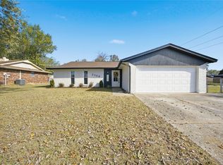 2308 Sarah Ln, Muskogee, OK 74403