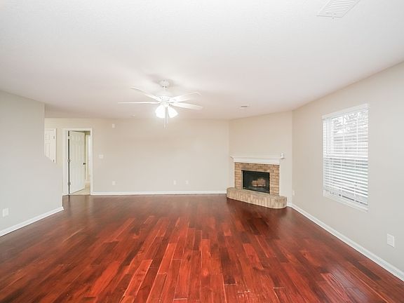 2nd image of 6176 Vera Ln