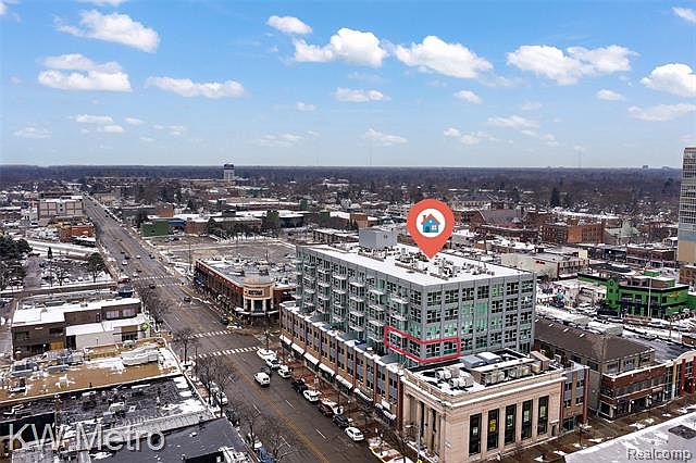 1st image of 100 W 5th St APT 508