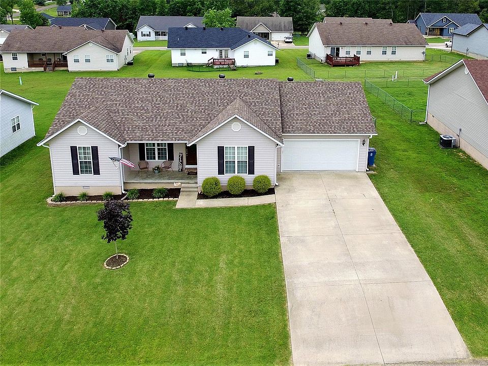 1st image of 348 Murfield Dr