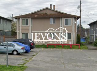 1722 E 56th St APT 1, Tacoma, WA 98404