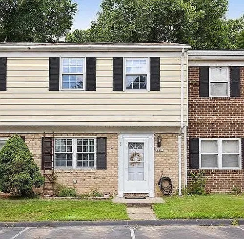 228 Candlelight Ln Photo 1