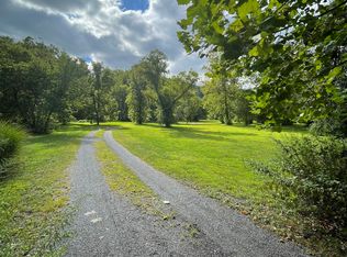 Aspetuck Ridge Road, New Milford, CT 06776