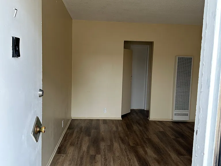1941 Orchard Ave #7 — Photo 2
