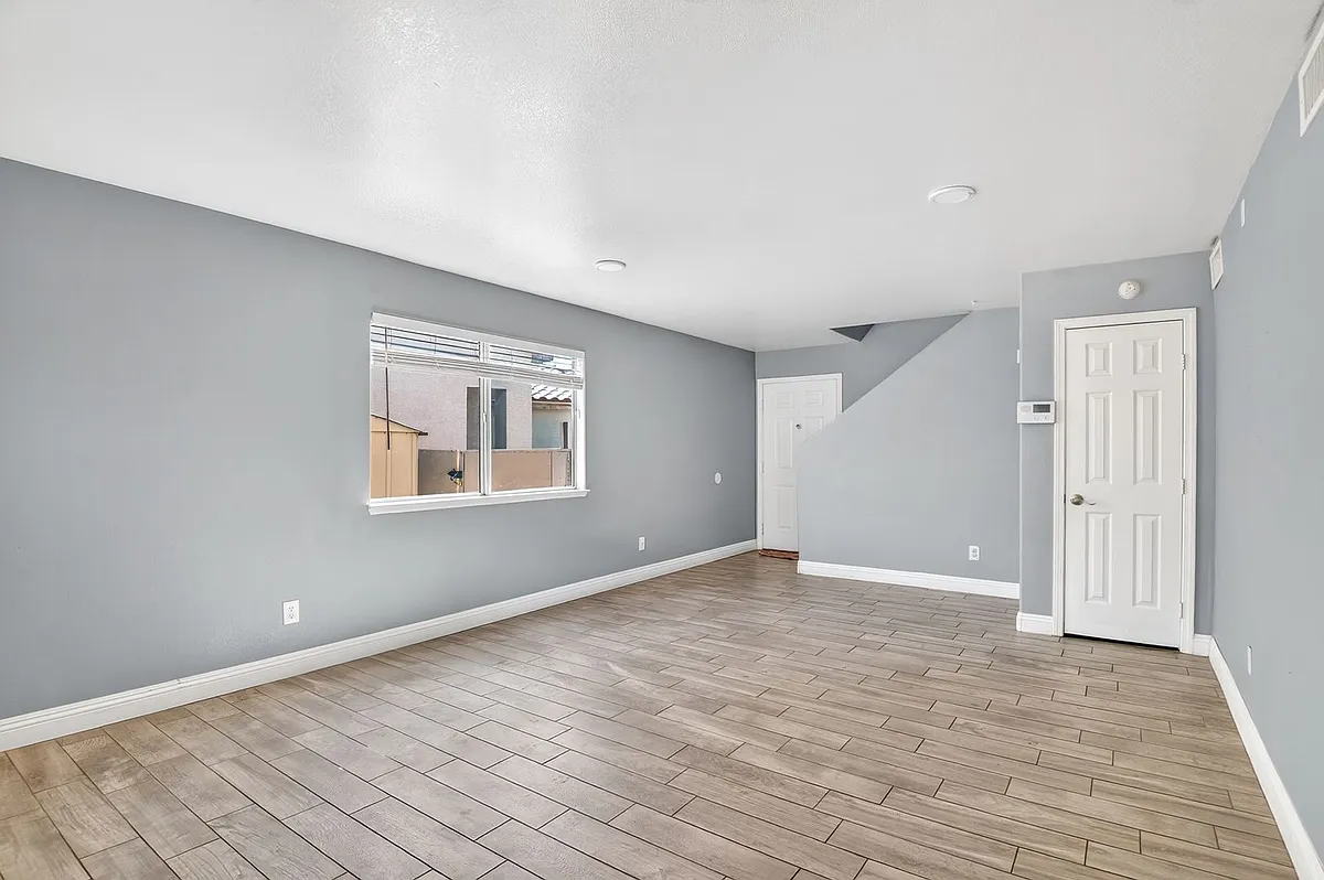 Building Photo - 7520 Bowles Dr