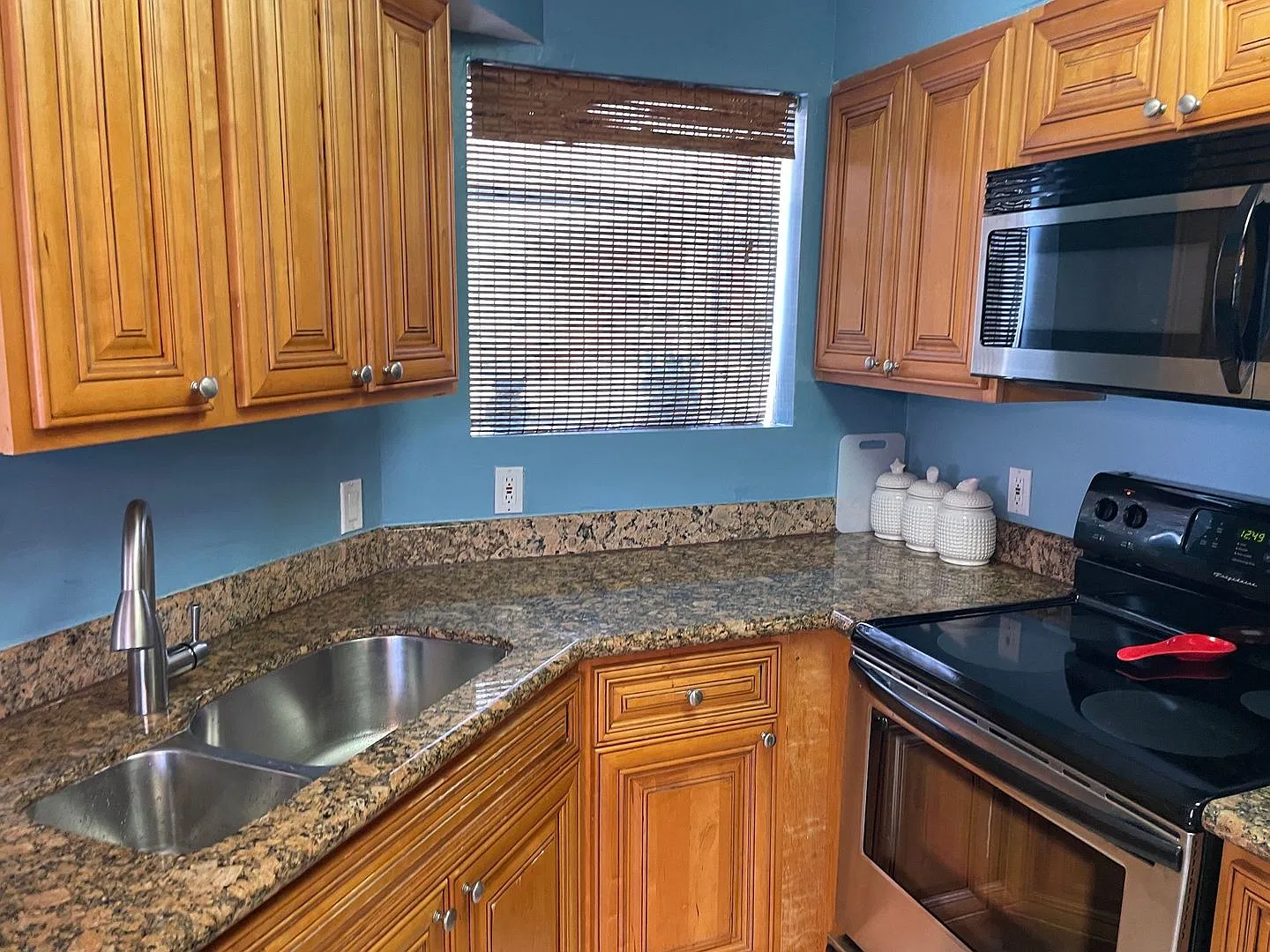 3rd floor Beach Club Condo in Indialantic, FL! — Photo 2