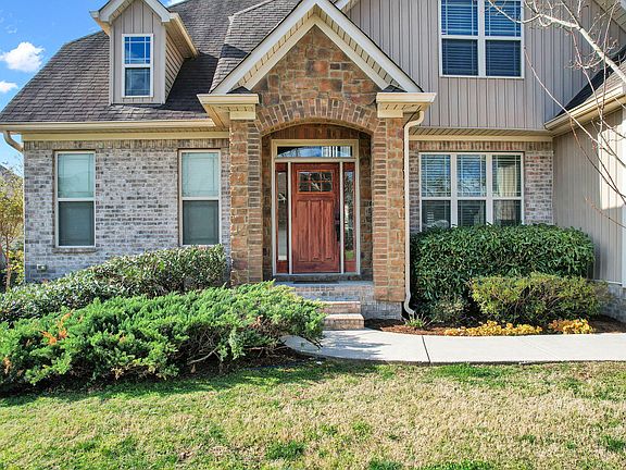 3rd image of 4517 Wellesley Dr