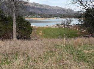 102 Walnut Bend Dr, Whitesburg, TN 37891