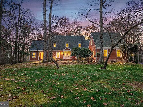 2nd image of 30563 Paddington Ct