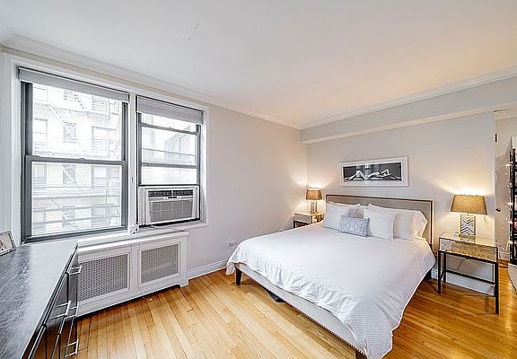 5th image of 60 9th Ave #321