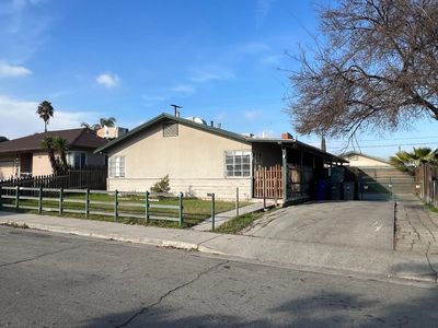 734 W Hammond Ave, Fresno, CA, 93728