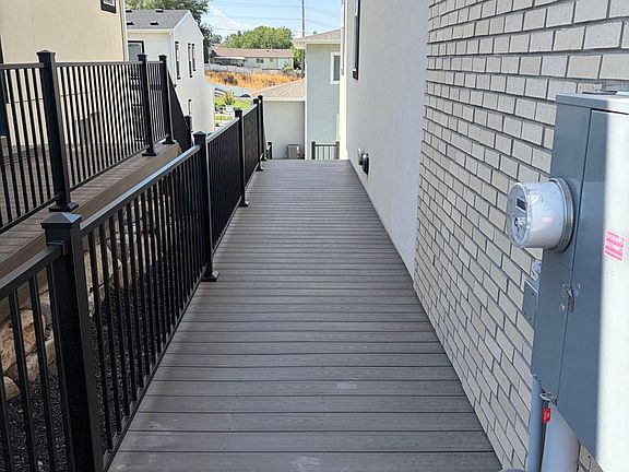 5th image of 909 W Bullion St Unit B