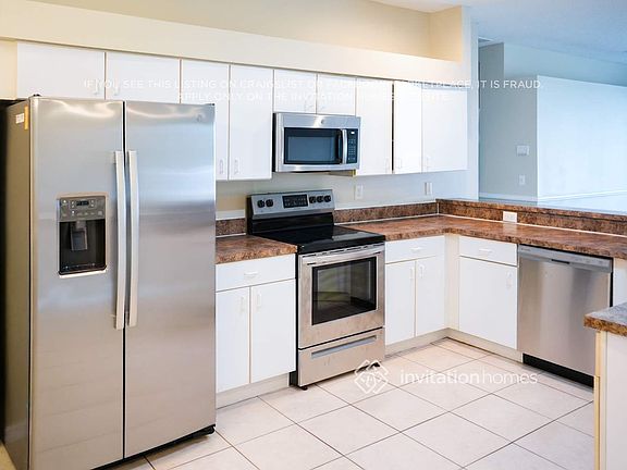 4th image of 208 Farrington Ln