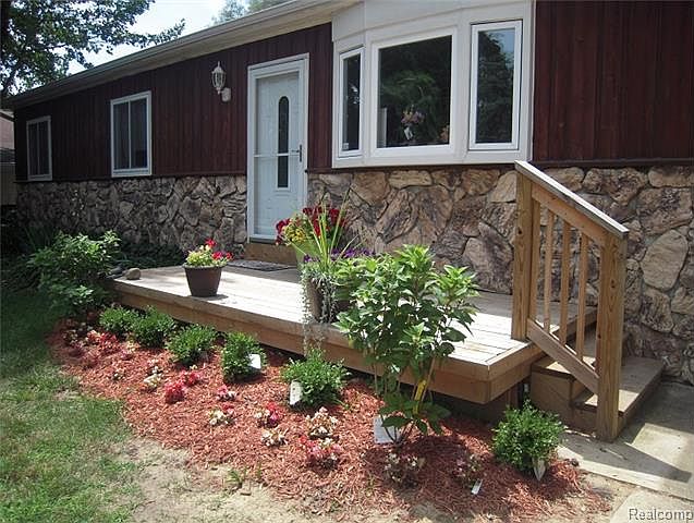 1st image of 47745 Betty St