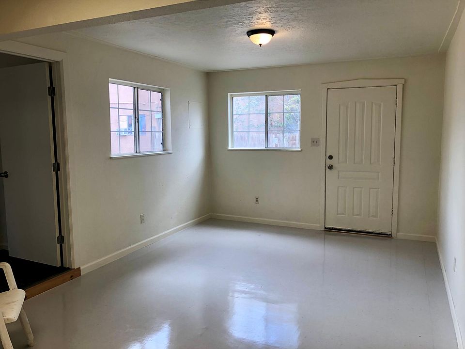 1st image of 441 Wisconsin St NE APT B