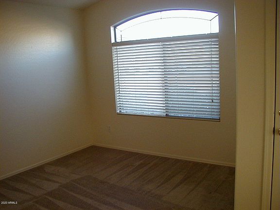 4th image of 597 W Lucky Penny Pl
