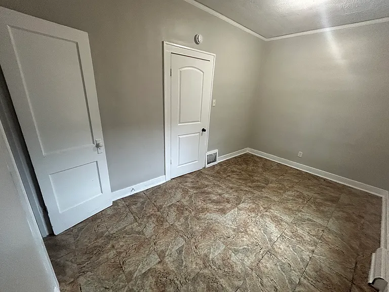 3661 Connecticut St — Photo 7