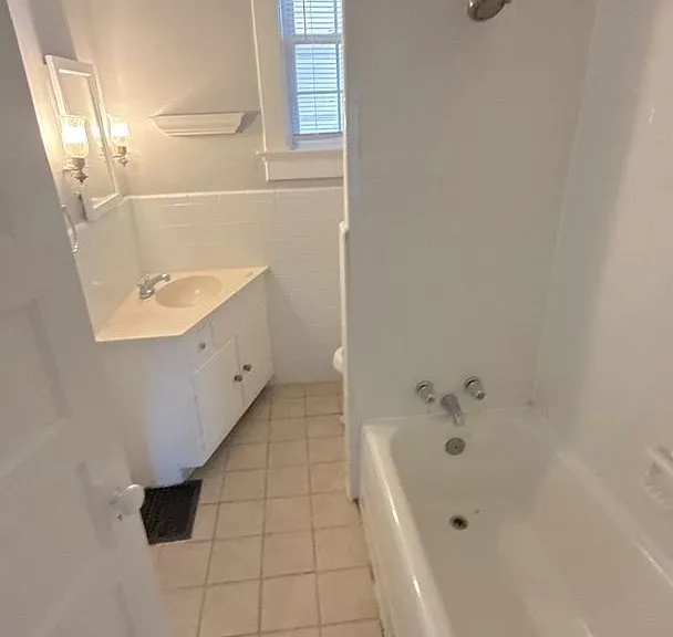 44 N Belvedere Blvd — Photo 8