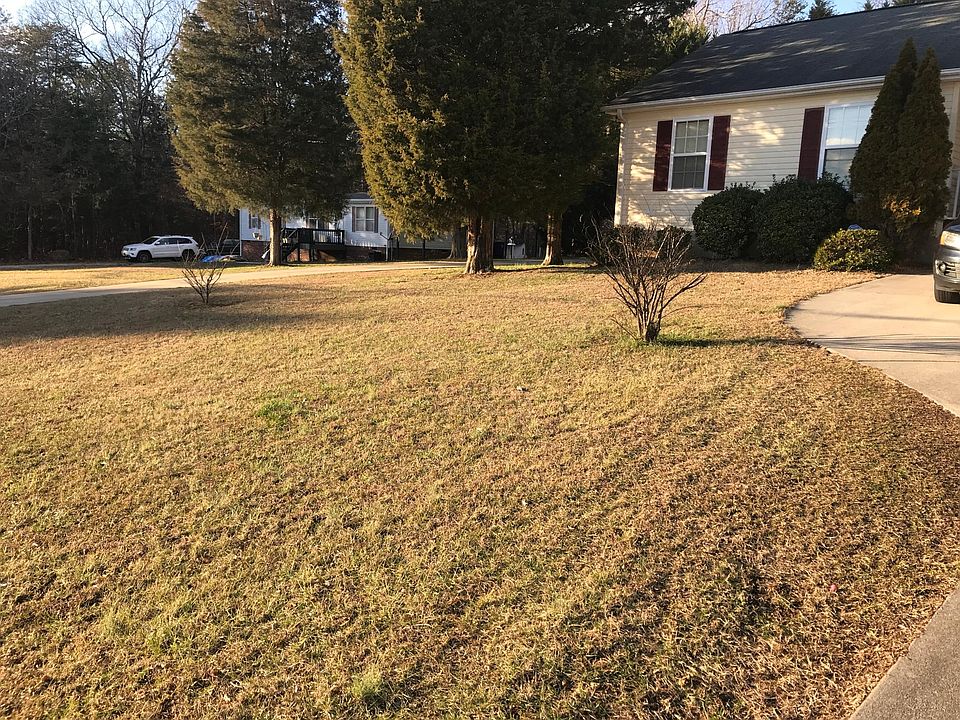 2nd image of 3661 Cedar Springs Dr